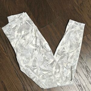 Lululemon Legging - Size 6